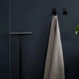 Haceka IXI vannitoaaksessuaarid – roostevaba teras musta värviga