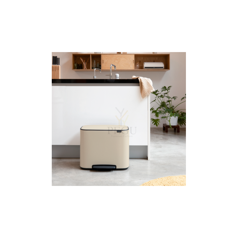 Мусорная урна с педалью, soft-close Brabantia BO, 36L Soft Beige