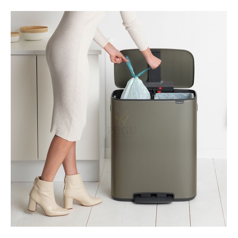 Pedaaliga prügikast, soft-close Brabantia BO, 2x30L Platinum