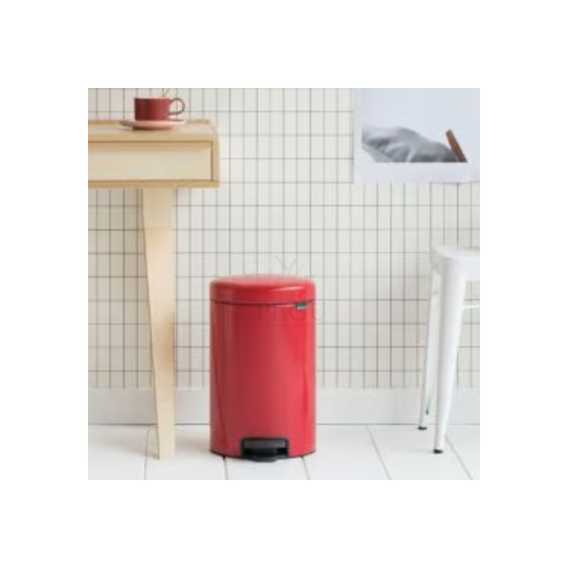 Newicon Brabantia prügikast 12l pedaaliga vaikselt sulguv Passion Red