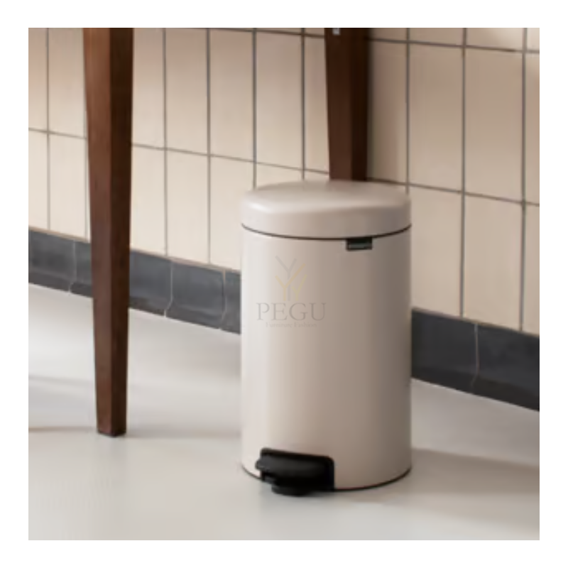 Newicon Brabantia мусорница 12l с педалью, плавное закрывание Soft Beige