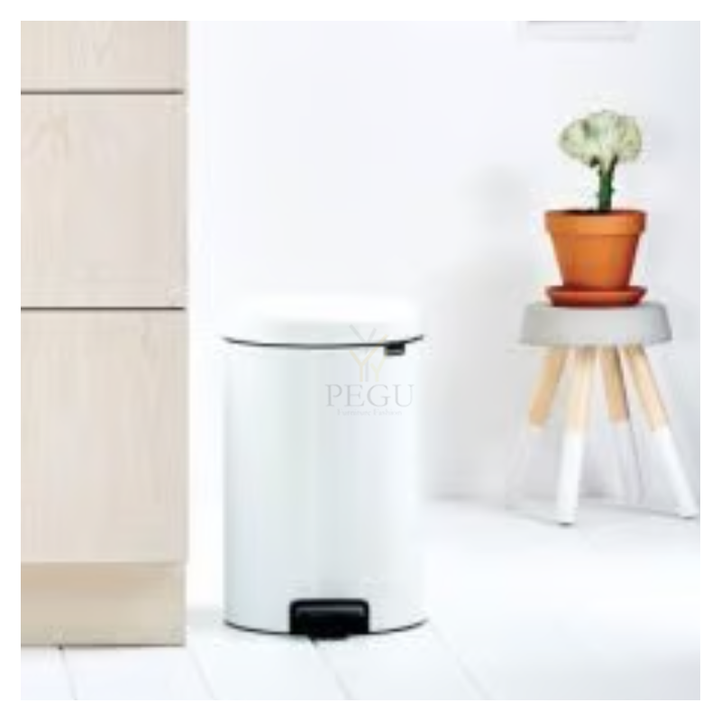 Brabantia pedaaliga prügikast Newicon 20L, Valge