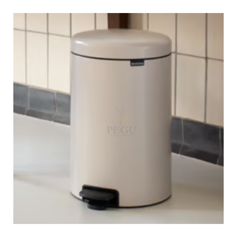 Brabantia мусорное ведро с педалью Newicon 20L, Soft Beige