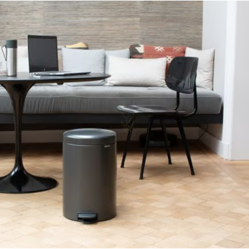 Brabantia pedaaliga prügikast Newicon 20L, Confident Grey