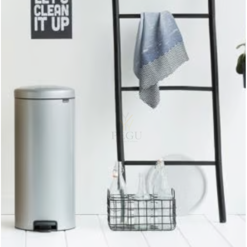 Newicon Brabantia pedaaliga prügikast 30l, vaikselt sulguva kaanega Metallic Grey