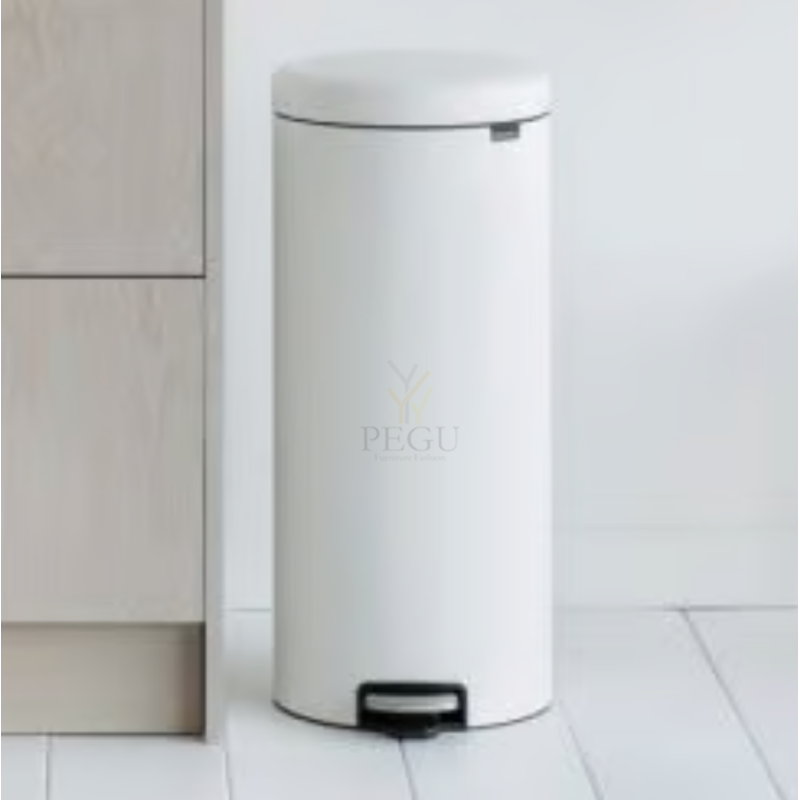 Newicon Brabantia мусорница 30l, с педалью, плавное закрывани, с металлическим ведром БЕЛАЯ