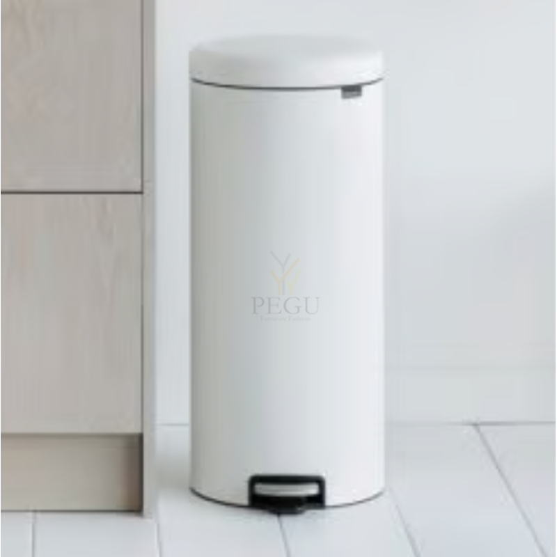 Newicon Brabantia pedaaliga prügikast 30l, METALL SISEÄMBER vaikselt sulguv Valge