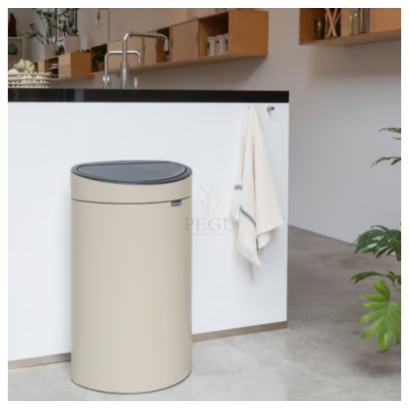 Brabantia мусорное ведро TOUCH BIN FLATBACK 40L, Soft Beige