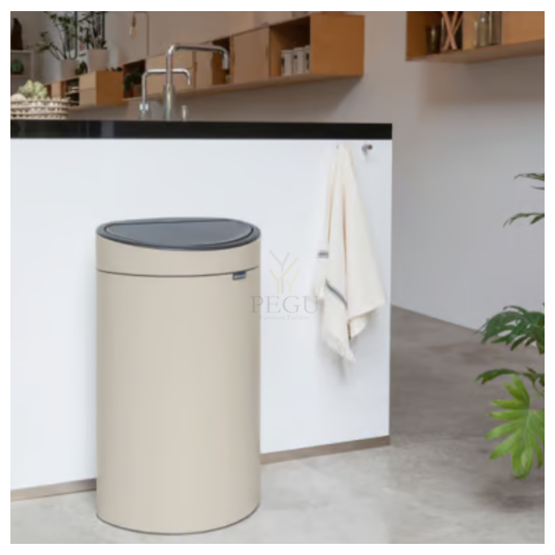 Brabantia prügikast TOUCH BIN FLATBACK 40L, Soft Beige