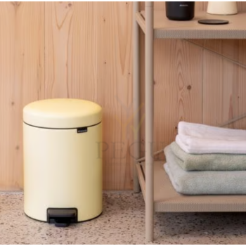 Pedaaliga prügikast Brabantia kollane 5L Mellow Yellow4.png