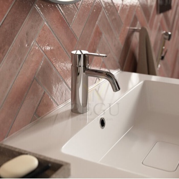 Segisti valamule bidee otsikuga Damixa Silhouet kroom 74030_Silhouet_Basin_Small_with sidespray2.jpg