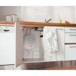 Bosch Tronic 2000T mini 10L kuumaveeboiler valamu alla