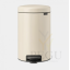 Brabantia prügikast NEWICON 12L vaikselt sulguva kaanega soft beige6.png