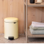 Pedaaliga prügikast Brabantia kollane 5L Mellow Yellow4.png