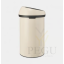 Brabantia prügikast 60L Touch bin Soft Beige3.png